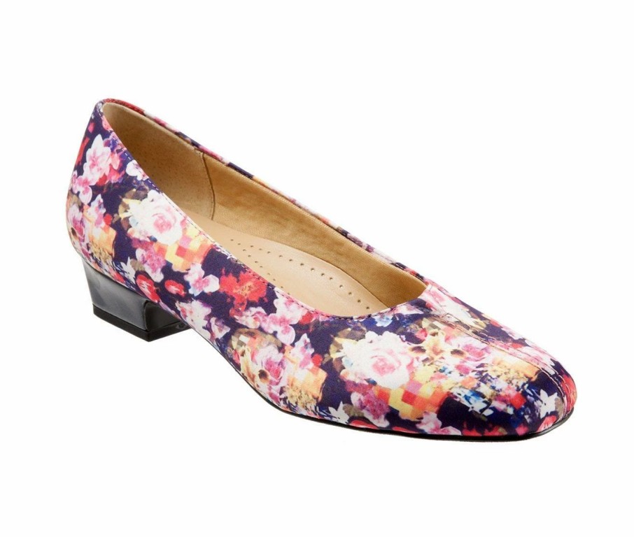 Block Heels * | Flash Sale Women'S Trotters Doris Pumps Wash Floral